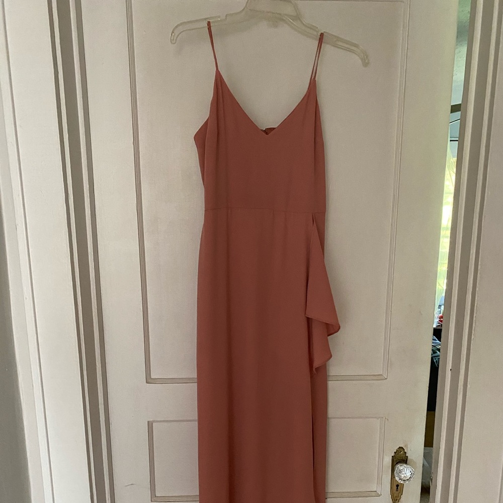 Like new peach gown slit up to mid thigh size 2